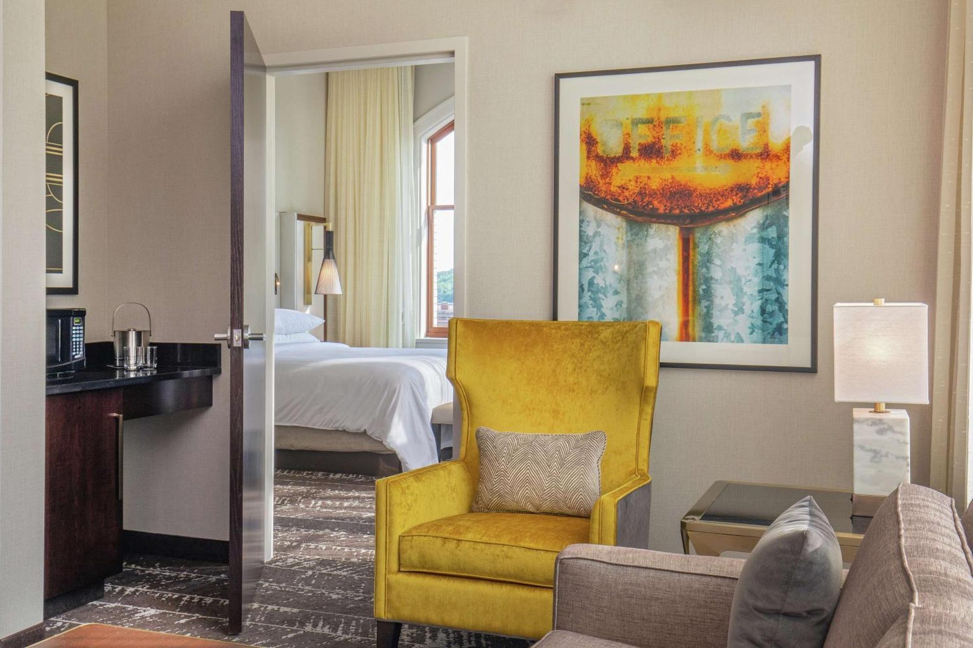 Doubletree By Hilton Youngstown Downtown Eksteriør bilde
